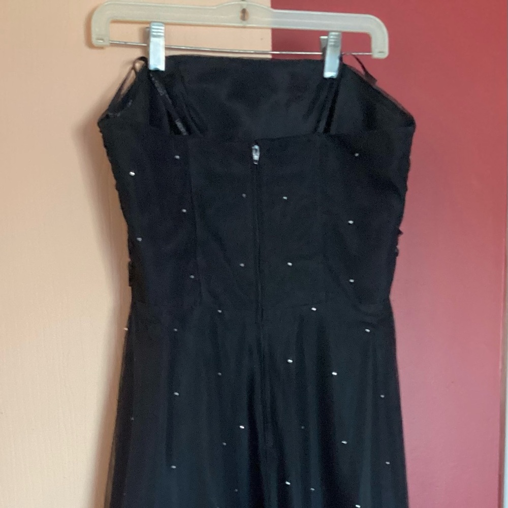 Evening Gawn, Black beaded with “diamonds”, size 10 - Picture 3 of 3